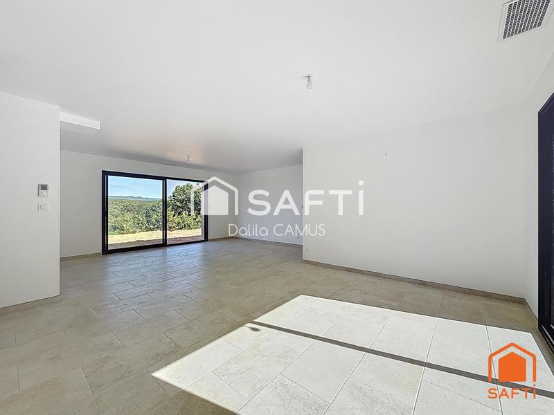 Maison - 99 m² - 5 pièces