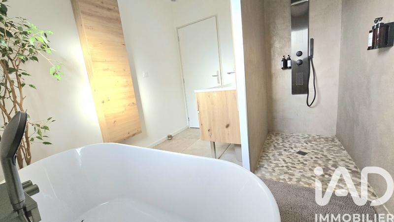 Maison - 101 m² - 4 pièces