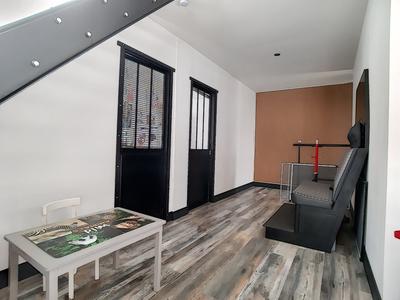 Loft - 160 m² - 4 pièces