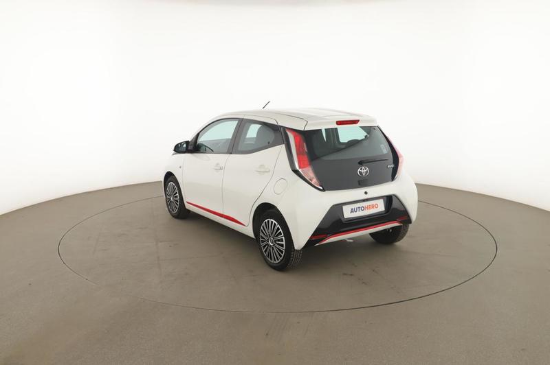 Toyota Aygo 1.0 Vvt-i X-Play 5p 69 ch