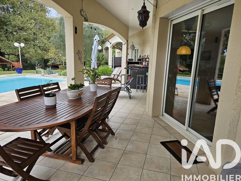 Maison - 174 m² - 5 pièces