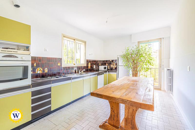 Villa - 211 m² - 7 pièces