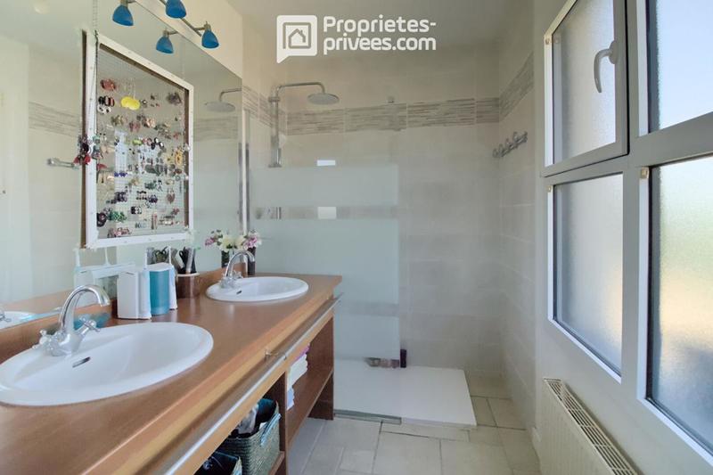 Maison - 146 m² - 8 pièces