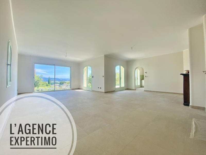 Maison - 181 m² - 5 pièces