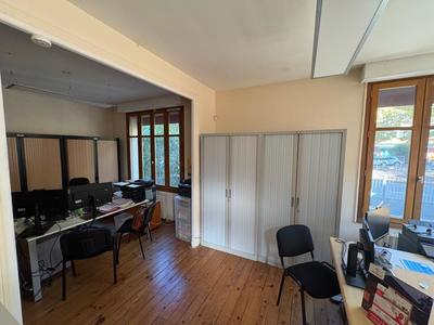 Maison - 107 m² - 6 pièces