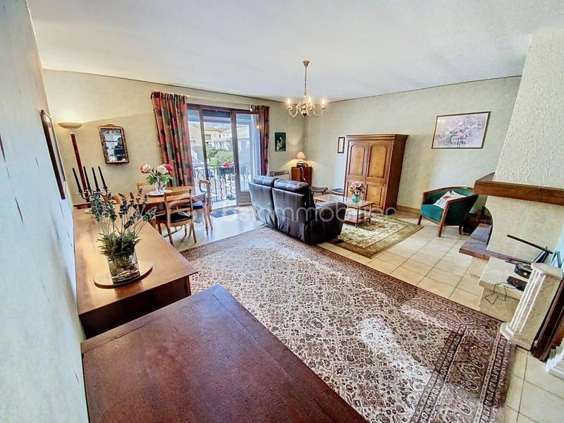 Maison - 180 m² - 6 pièces