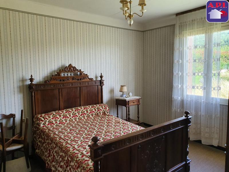 Maison - 90 m² - 6 pièces