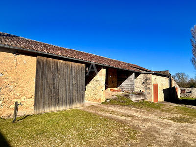 Maison - 260 m² - 9 pièces