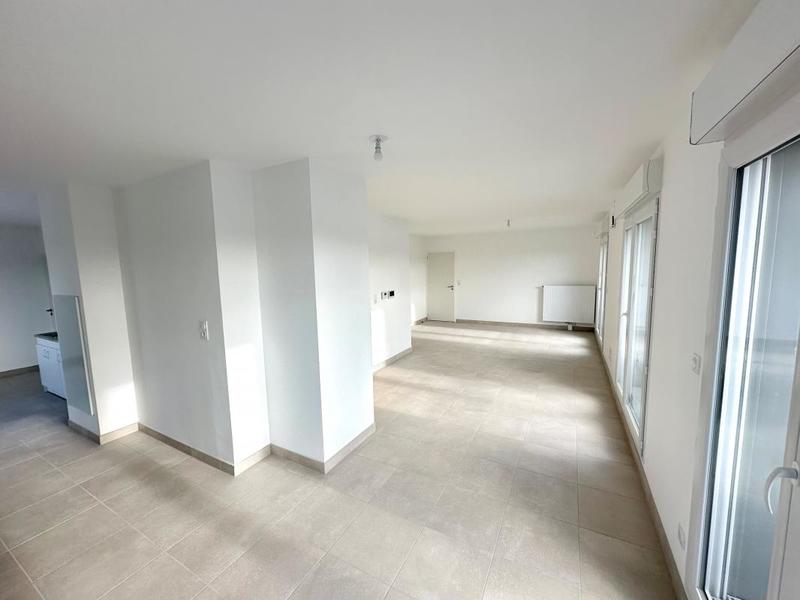 Appartement - 100 m² - 4 pièces