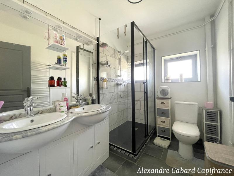 Maison en pierre - 130 m² - 6 pièces