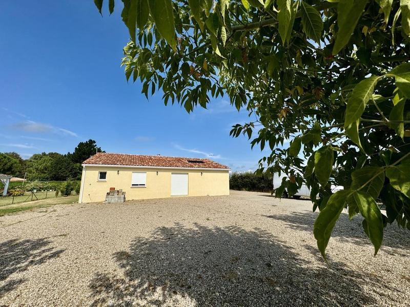 Maison - 95 m² - 4 pièces