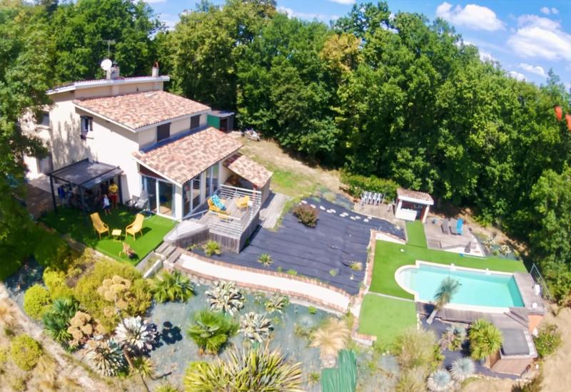 Maison - 268 m² - 7 pièces