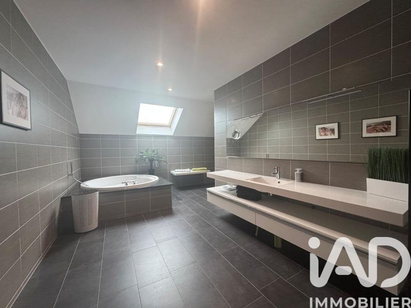 Maison de maîtres - 312 m² - 7 pièces