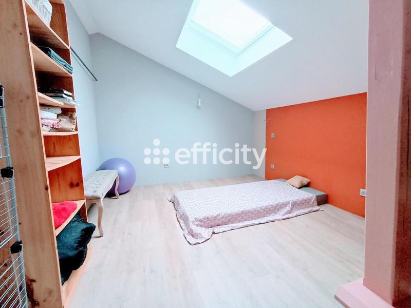 Maison - 156 m² - 8 pièces