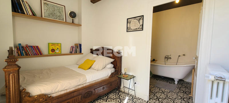 Villa - 320 m² - 13 pièces