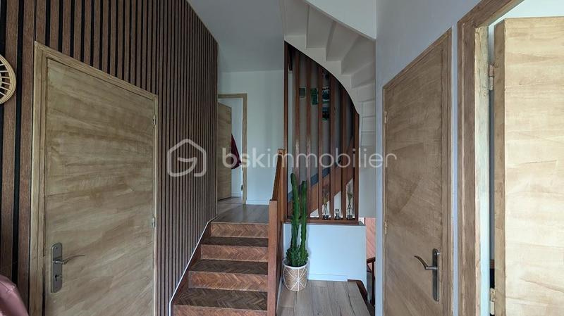 Maison - 110 m² - 5 pièces