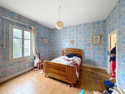 Maison - 203 m² - 6 pièces