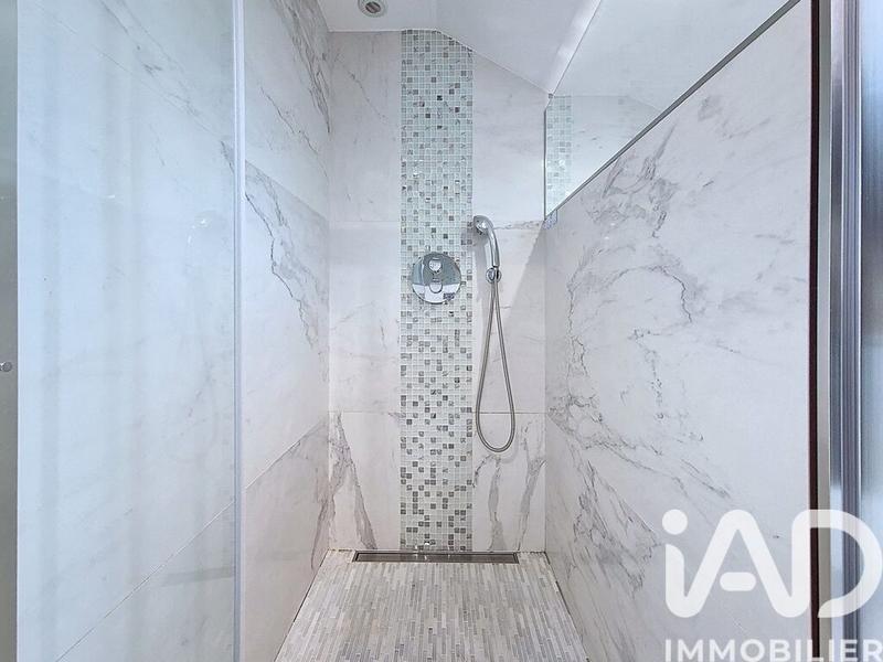 Maison - 159 m² - 7 pièces