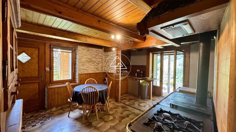 Châlet - 152 m² - 5 pièces