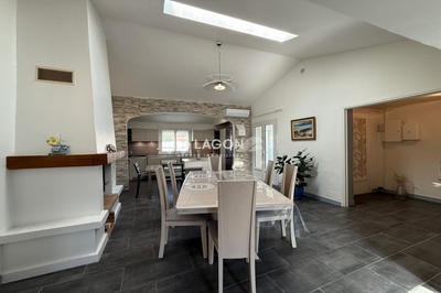 Maison - 123 m² - 5 pièces