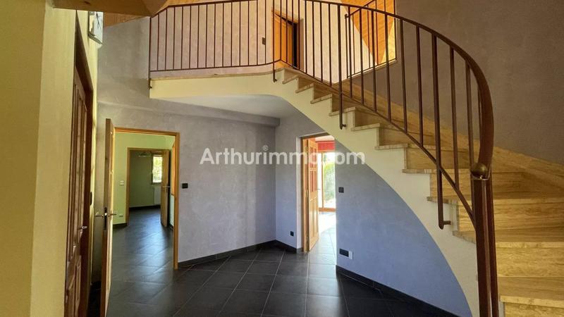 Maison - 190 m² - 8 pièces