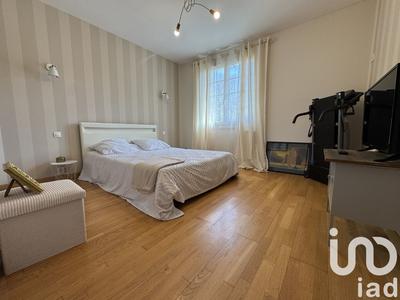 Maison - 128 m² - 5 pièces