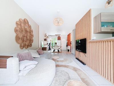 Maison - 94 m² - 4 pièces