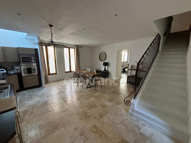 Maison - 143 m² - 5 pièces