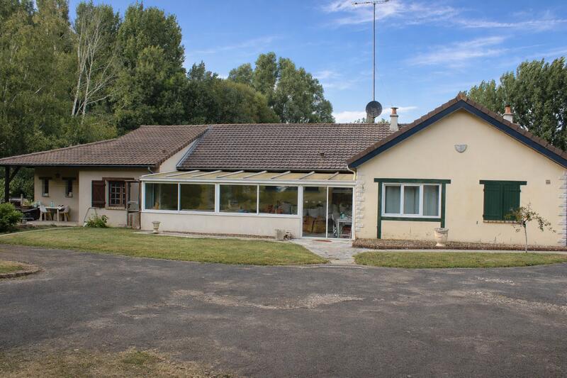 Maison - 197 m² - 8 pièces