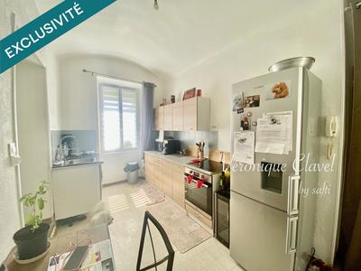 Appartement - 84 m² - 4 pièces