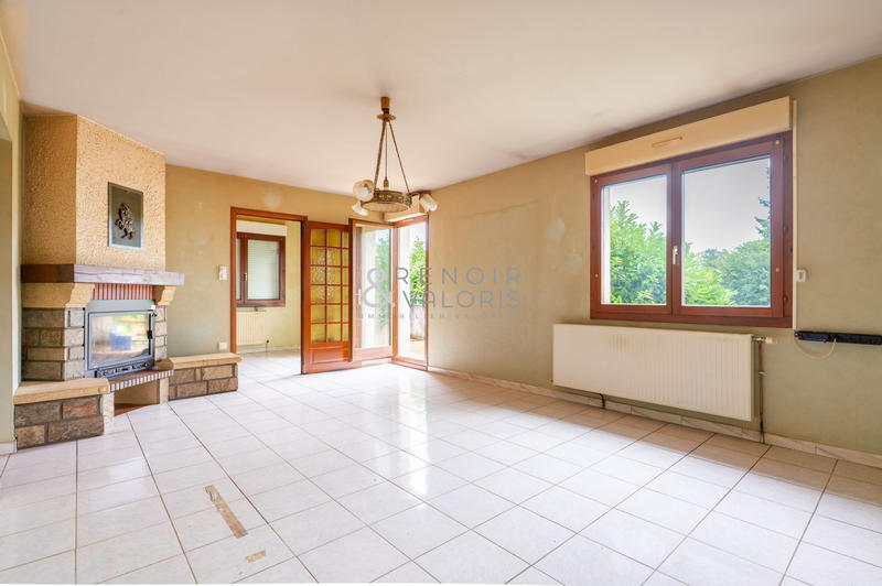 Maison - 300 m² - 7 pièces