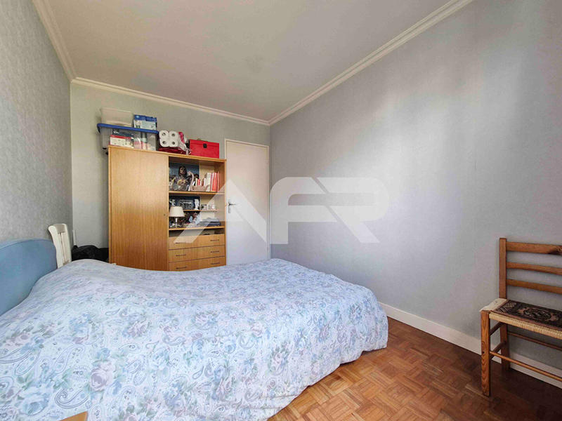 Appartement - 82 m² - 5 pièces