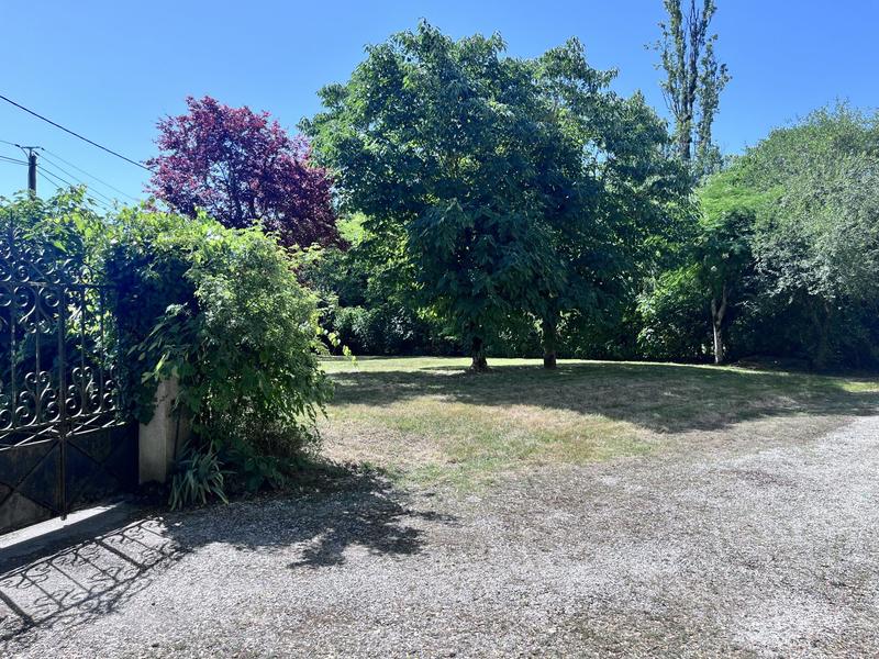 Maison traditionnelle - 200 m² - 9 pièces