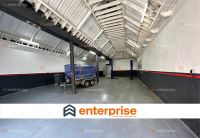 Local d'activité / Entrepôt - 144 m²