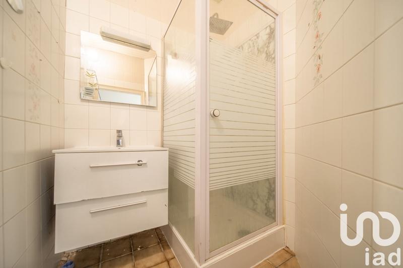 Maison - 230 m² - 7 pièces