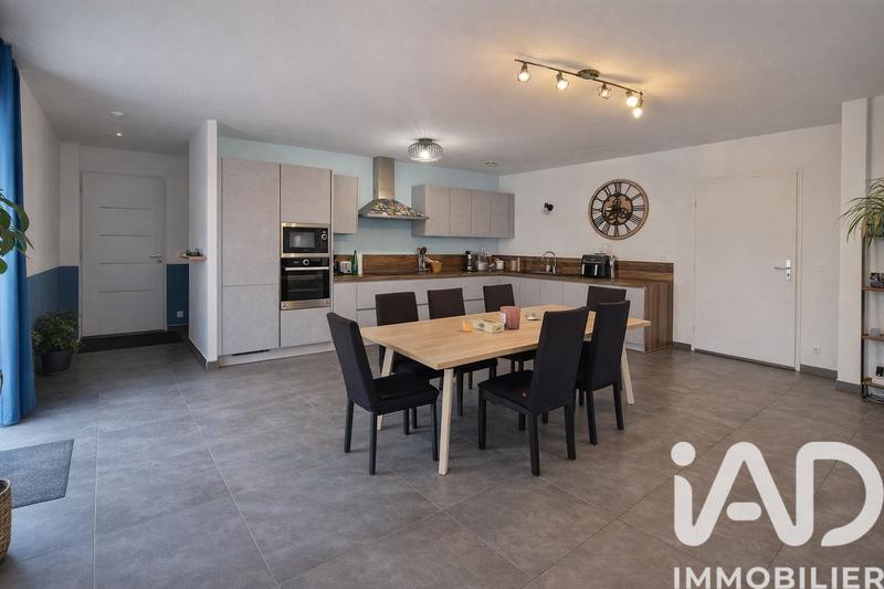 Maison - 92 m² - 4 pièces