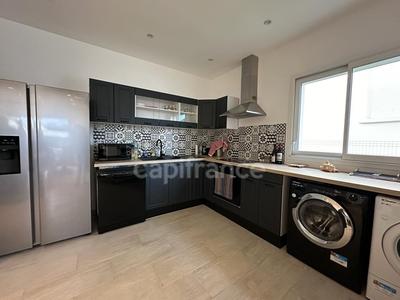 Maison - 84 m² - 3 pièces