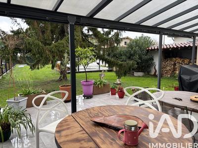 Maison de ville - 210 m² - 7 pièces