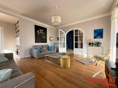 Maison - 200 m² - 8 pièces