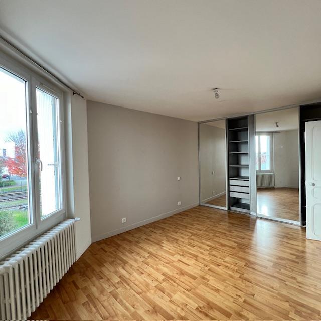 Maison - 169 m² - 9 pièces