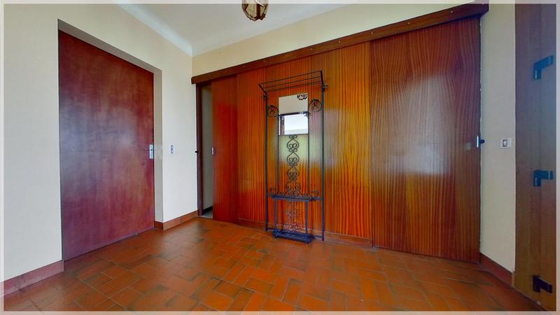 Maison traditionnelle - 185 m² - 6 pièces