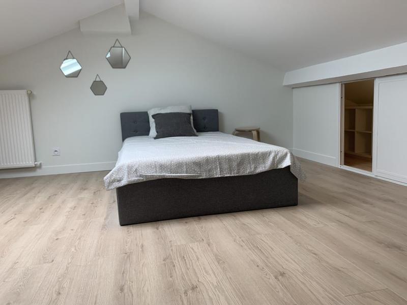 Appartement - 157 m² - 8 pièces