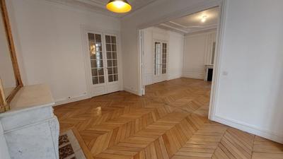 Appartement - 196 m² - 7 pièces