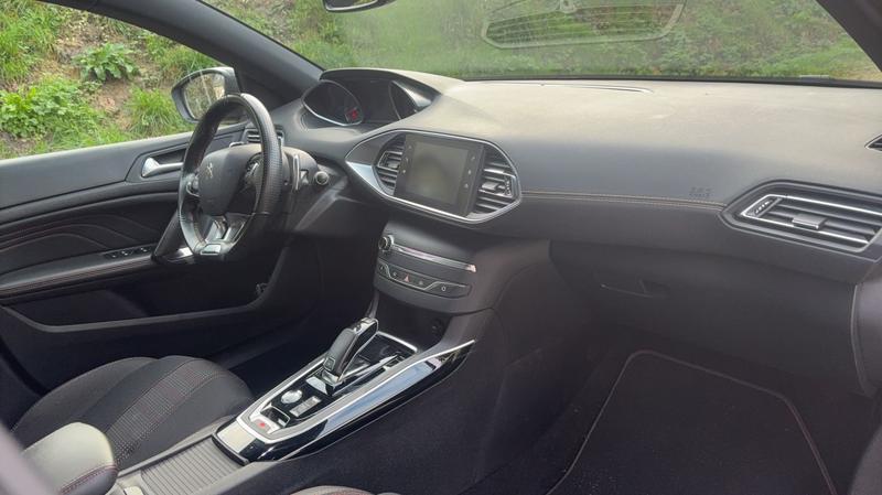Peugeot 308 II 1.5 BlueHDi 130 Eat8 Gt Line