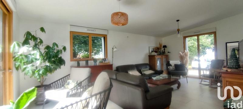 Maison - 170 m² - 8 pièces