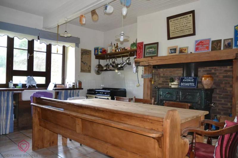 Propriété - 167 m² - 9 pièces