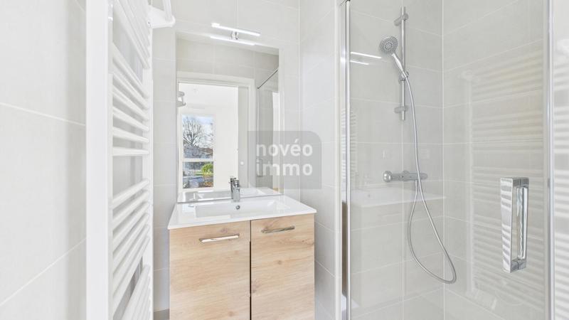 Appartement - 98 m² - 5 pièces