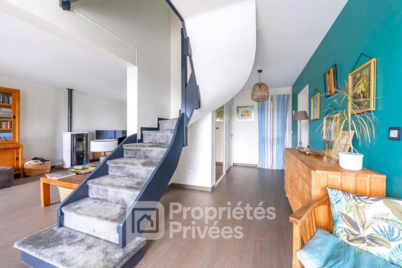Maison - 135 m² - 6 pièces