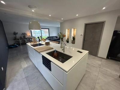 Maison - 136 m² - 5 pièces