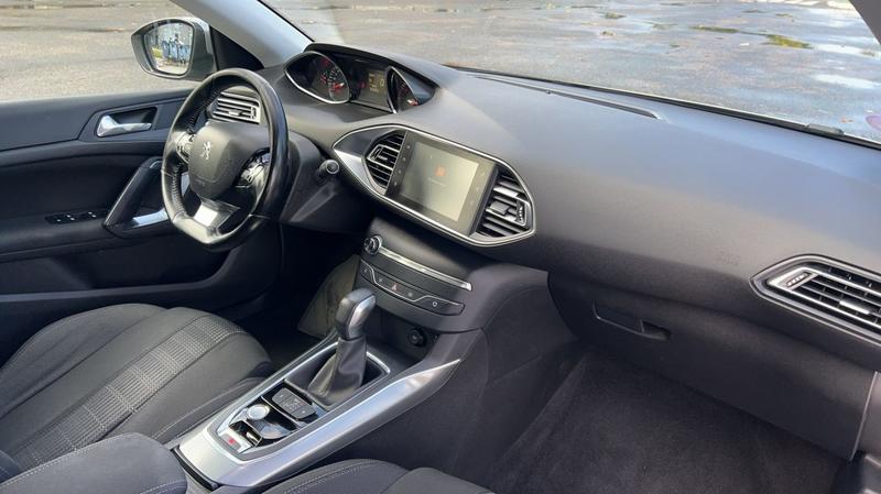 Peugeot 308 Sw II 1.2 PureTech 130 Eat6 Allure - Automatique